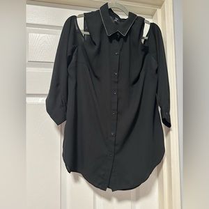 Off the shoulder sleeves